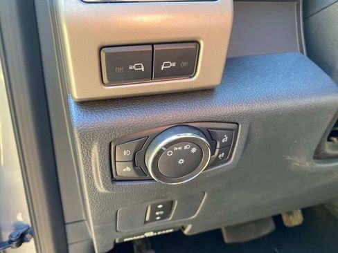 Used 2022 Ford F250 Lariat w/ Lariat Value Package AWD/4WD image 16
