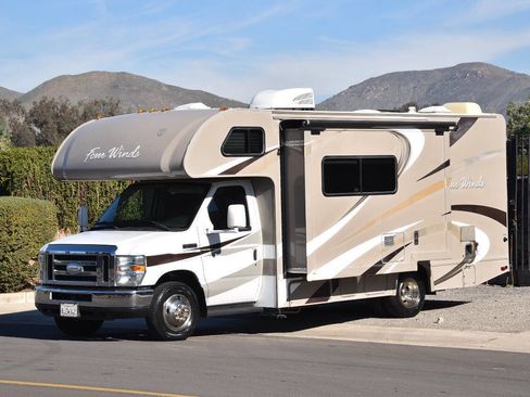 Used 2014 Ford E-350 and Econoline 350 Super Duty Wagon w/ Motorhome Prep Package image 22