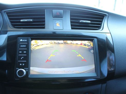 Used 2019 Nissan Sentra S image 19