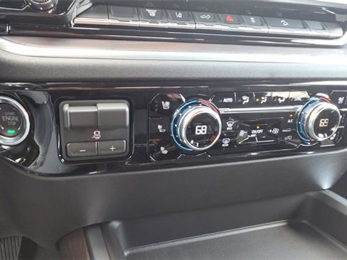 New 2026 GMC Sierra 2500 SLT image 40