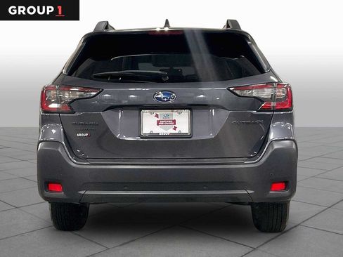 Used 2025 Subaru Outback Onyx Edition AWD/4WD image 5