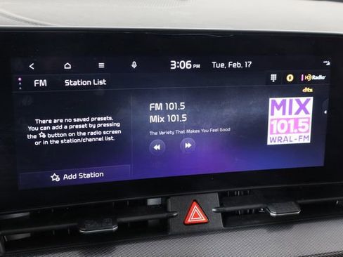 Used 2023 Kia Sportage SX image 36