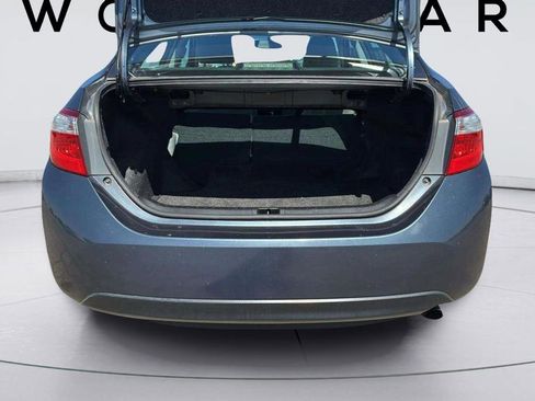 Used 2015 Toyota Corolla LE image 12