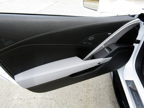 Used 2019 Chevrolet Corvette Stingray Coupe w/ 2LT Preferred Equipment Group image 11