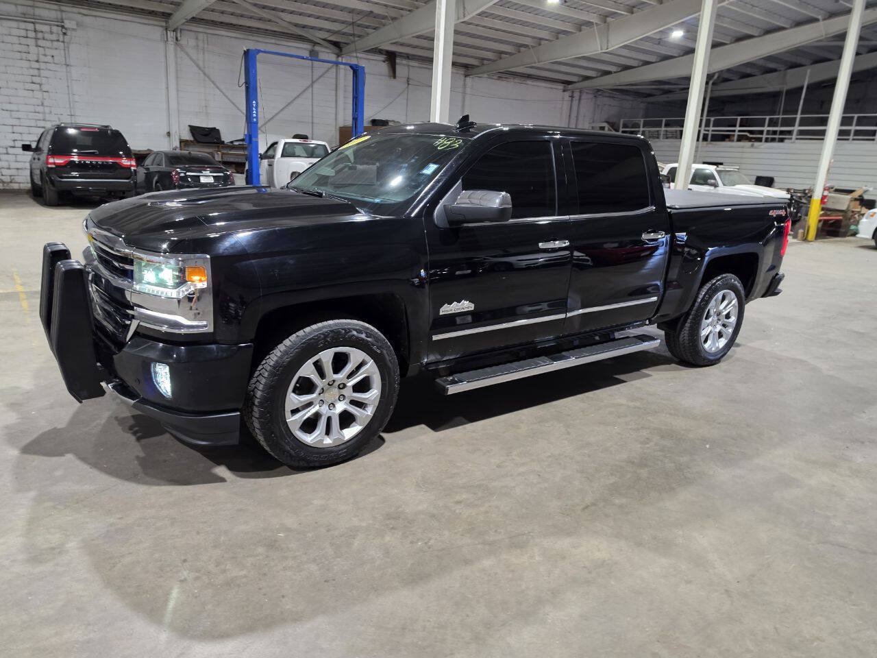 Used 2017 Chevrolet Silverado 1500 High Country AWD/4WD image 1