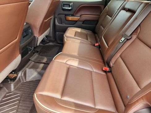 Used 2016 Chevrolet Silverado 2500 High Country w/ Duramax Plus Package image 12