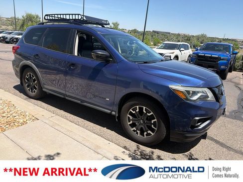 Used 2019 Nissan Pathfinder SL w/ Rock Creek Edition FWD image 2