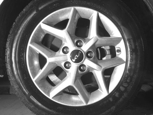 Used 2025 Kia Soul LX w/ LX Technology Package image 13