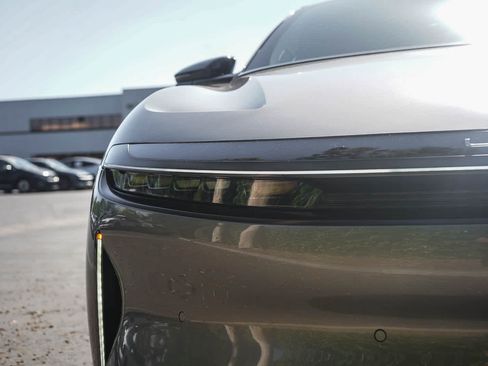 Used 2024 Lucid Air Touring AWD/4WD image 10