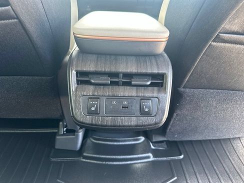 Used 2023 Nissan Ariya AWD image 27