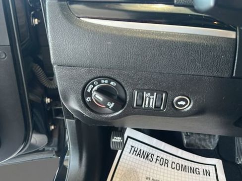 Used 2023 Chrysler 300 S RWD image 15