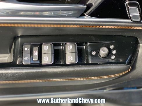 Used 2022 Jeep Grand Wagoneer Series III w/ Rear Seat Video Group 1 image 16