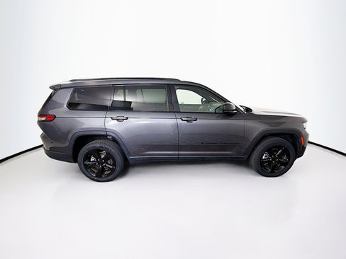 Used 2023 Jeep Grand Cherokee L Laredo RWD image 10