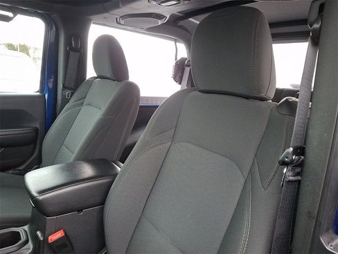 Used 2018 Jeep Wrangler Sport image 14