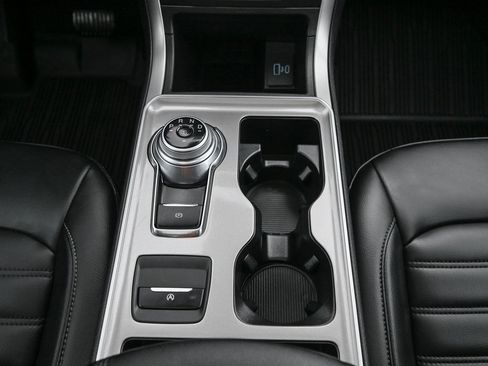 Used 2024 Ford Edge SEL w/ Convenience Package image 34