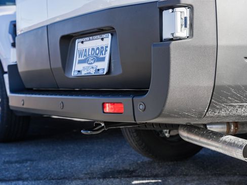 New 2026 Ford Transit 250 148 Medium Roof w/ Load Area Protection Package image 6