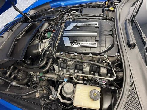 Used 2015 Chevrolet Corvette Z06 w/ 3LZ Preferred Equipment Group RWD image 23
