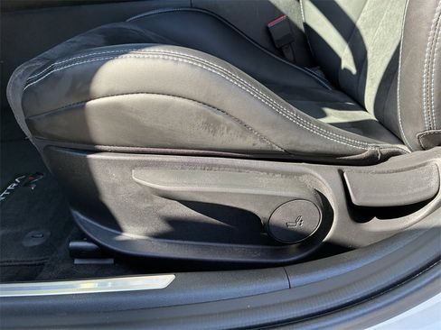 Used 2025 Hyundai Elantra N image 13