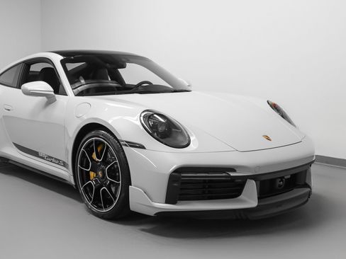 Certified 2025 Porsche 911 Turbo S AWD/4WD image 9