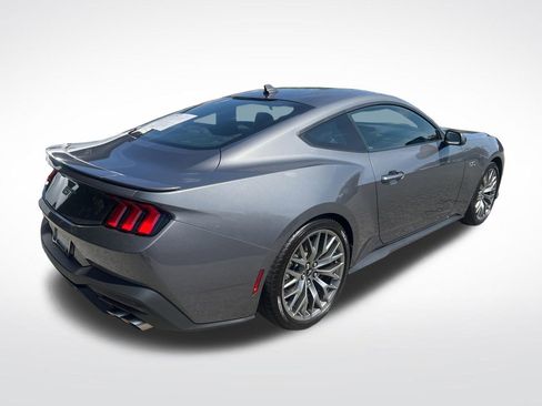 Used 2025 Ford Mustang GT Premium RWD image 6