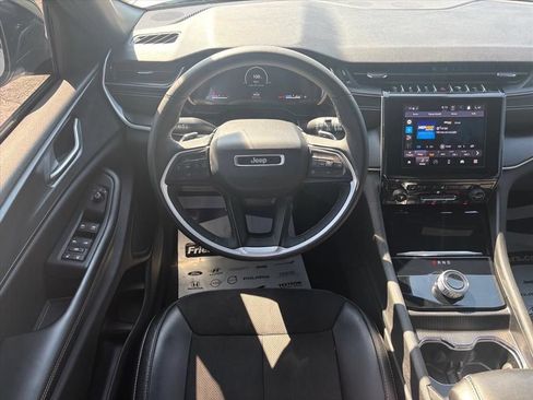 Used 2024 Jeep Grand Cherokee L Laredo AWD/4WD image 3