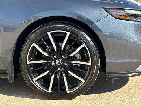Certified 2024 Honda Accord Touring image 7