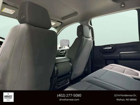 Used 2022 Chevrolet Silverado 2500 Custom w/ Custom Value Package image 15