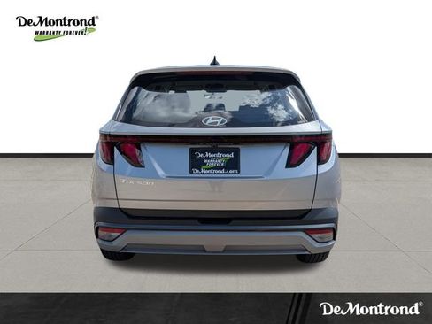 New 2026 Hyundai Tucson SE image 6