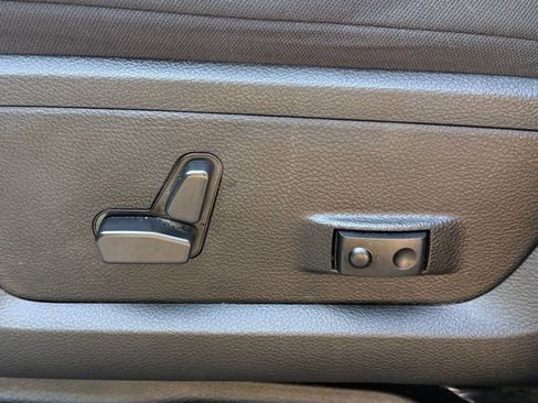 Certified 2024 RAM 2500 Big Horn w/ Bed Utility Group image 23