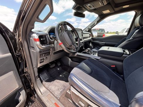 Used 2021 Ford F150 Raptor w/ Raptor 37 Performance Package AWD/4WD image 3