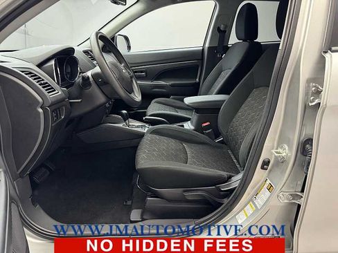 Used 2024 Mitsubishi Outlander Sport ES AWD/4WD image 12
