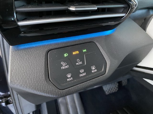 Used 2023 Volkswagen ID.4 Pro S AWD/4WD image 21