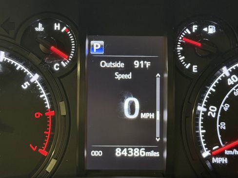 Used 2021 Toyota 4Runner SR5 RWD image 15