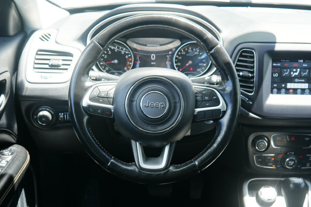 Used 2021 Jeep Compass Latitude w/ Convenience Group AWD/4WD image 13
