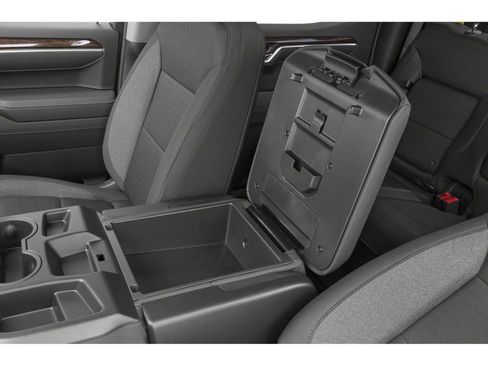 New 2026 GMC Sierra 1500 Elevation w/ Elevation Premium Package AWD/4WD image 9