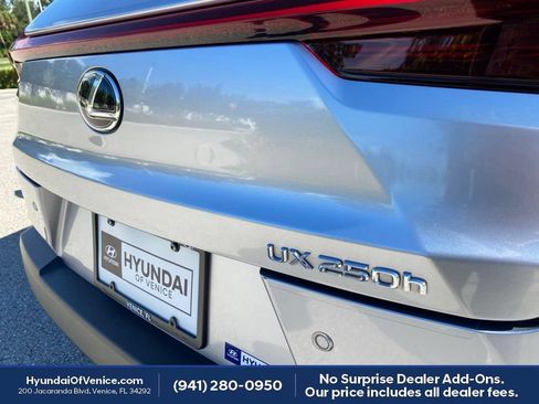 Used 2023 Lexus UX 250h FWD w/ Accessory Package (Z2) image 25