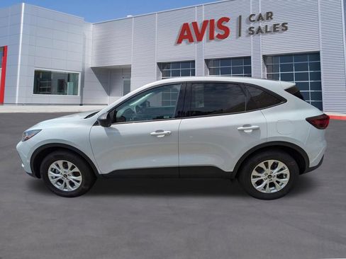 Used 2025 Ford Escape Active AWD/4WD image 10