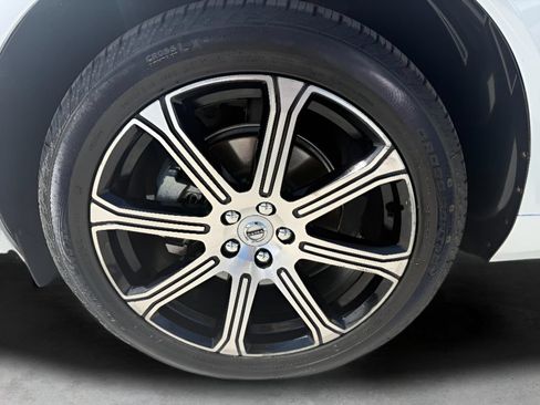 Used 2021 Volvo XC60 T5 Inscription w/ Advanced Package FWD image 9