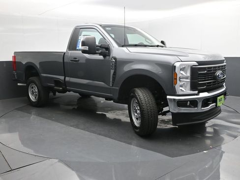 Used 2024 Ford F350 XL w/ XL Chrome Package image 7