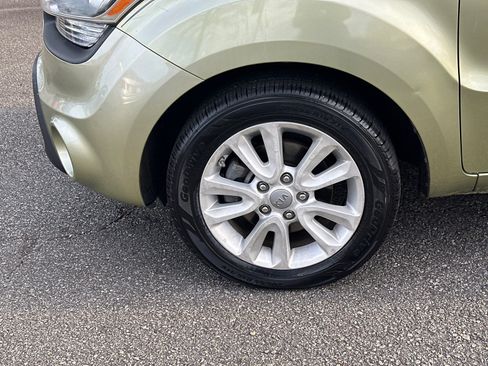 Used 2013 Kia Soul + w/ Audio Pkg image 11