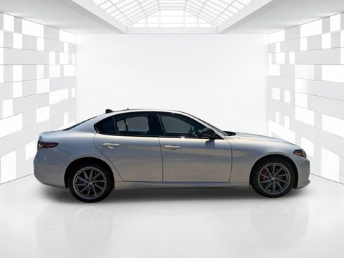 Used 2024 Alfa Romeo Giulia Ti w/ Active Assist Plus Package AWD/4WD image 8