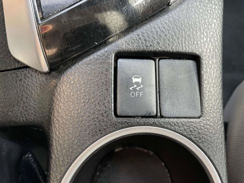 Used 2017 Toyota Corolla LE image 33