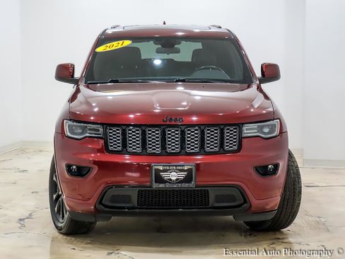 Used 2021 Jeep Grand Cherokee Laredo X image 5