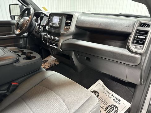 Used 2024 RAM 3500 Tradesman w/ Chrome Appearance Group AWD/4WD image 30