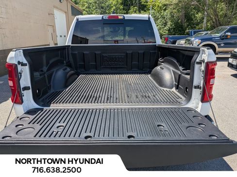 Used 2026 RAM 1500 Laramie AWD/4WD image 34