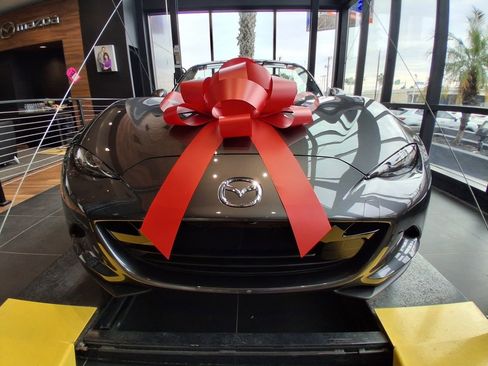 New 2025 MAZDA MX-5 Miata Grand Touring image 2