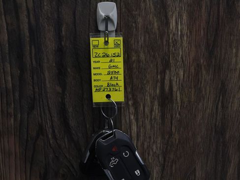 Used 2021 GMC Sierra 2500 AT4 w/ AT4 Preferred Package AWD/4WD image 34
