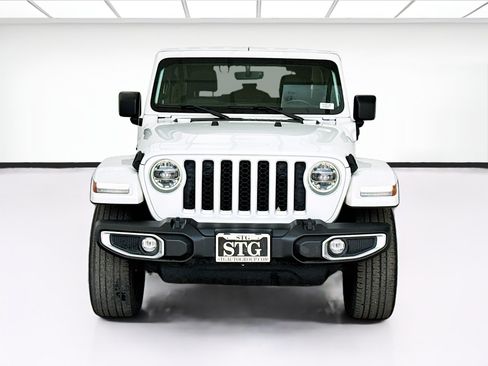 Used 2021 Jeep Wrangler Unlimited Sahara w/ Cold Weather Group AWD/4WD image 2