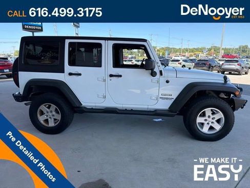 Used 2017 Jeep Wrangler Unlimited Sport w/ Quick Order Package 24S AWD/4WD image 4