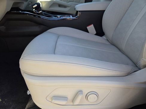 New 2026 Kia Sorento EX w/ EX Premium Package FWD image 18